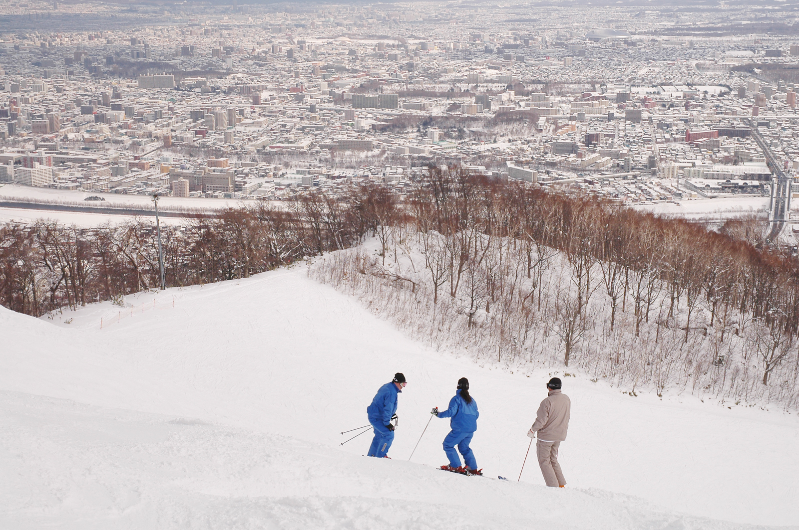 札幌から日帰りで気軽に行ける藻岩山スキー場の写真